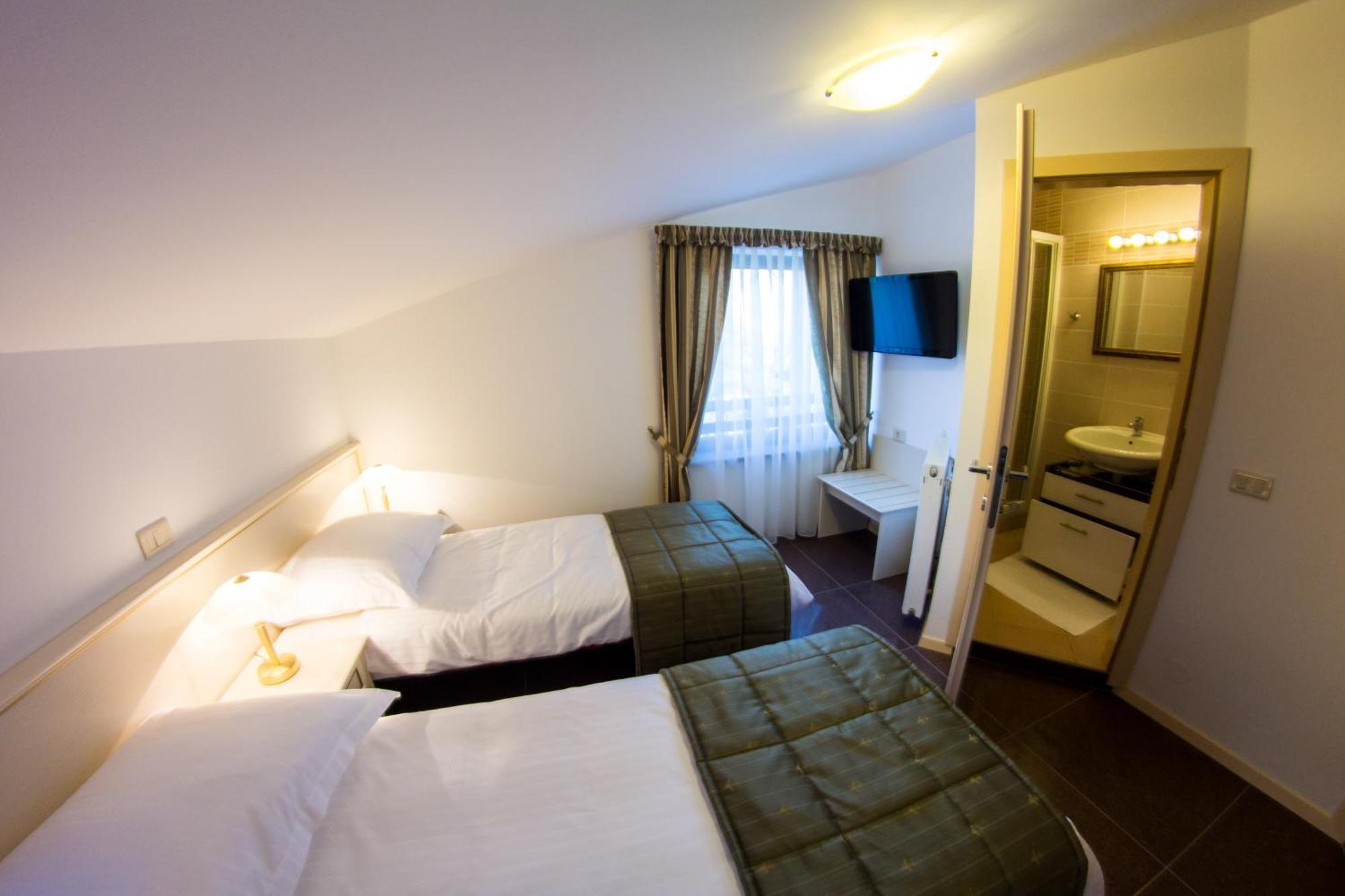 Guest House Sterk ノヴァ・ゴリツァ エクステリア 写真